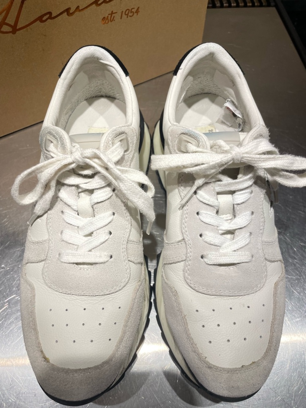 Vintage Havana White & Silver Star Platform Sneakers - Picture 6 of 13